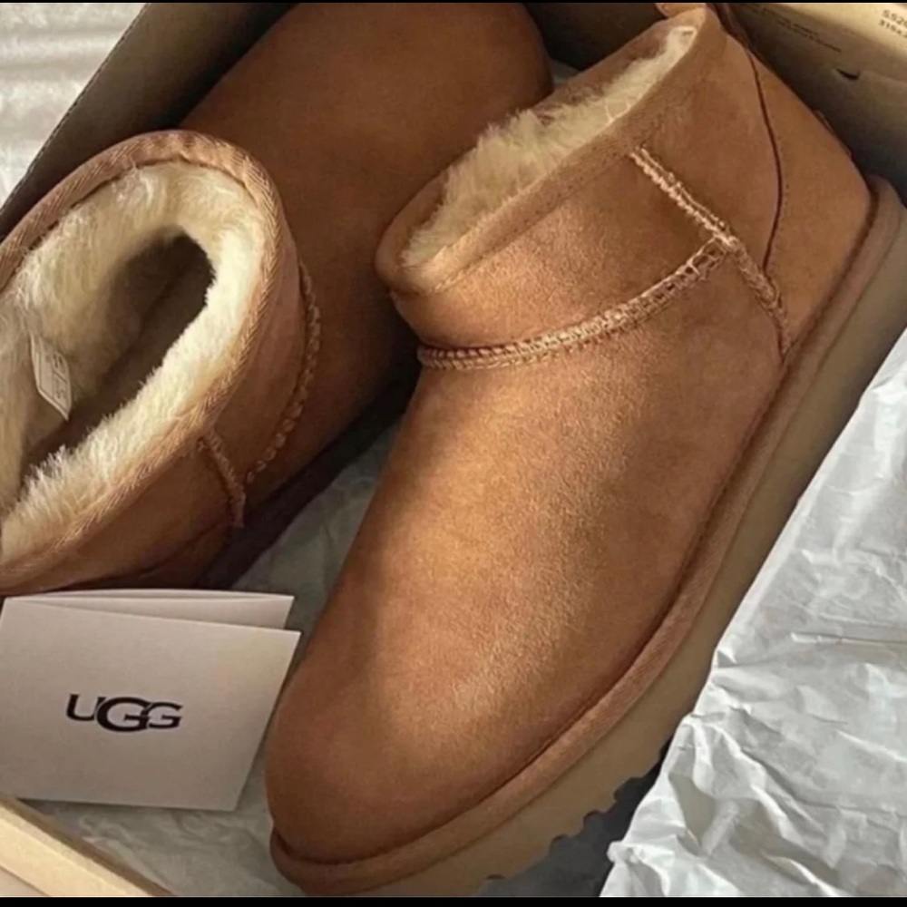 Ugg ultra mini low size 4y Chestnut